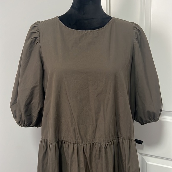 H&M Dark Khaki Green Puff Sleeve Tier MIDI Dress size Medium - Picture 2 of 6